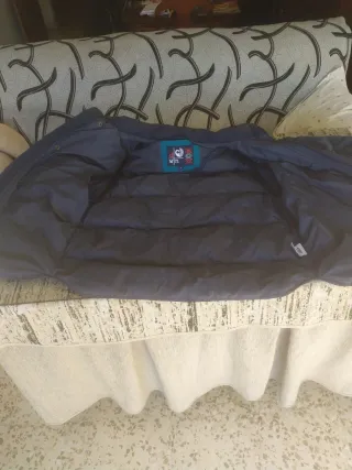 Chaquetón plumífero azul y verde