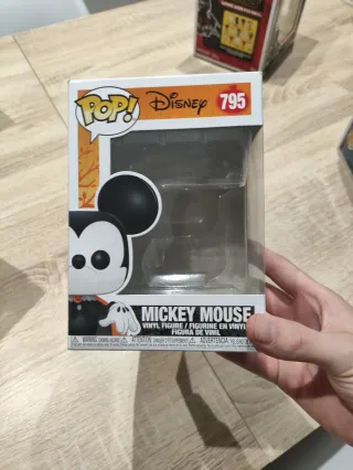 Caja Funko Pop! Mickey Mouse 795 Disney