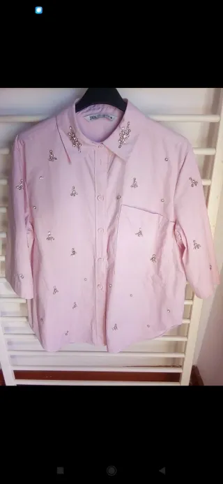 Camisa Zara Rosa con Pedrería