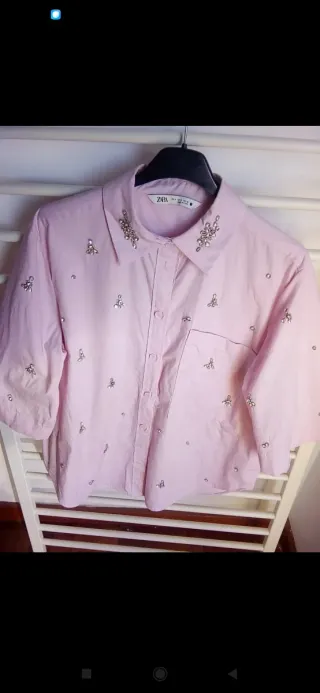 Camisa Zara Rosa con Pedrería