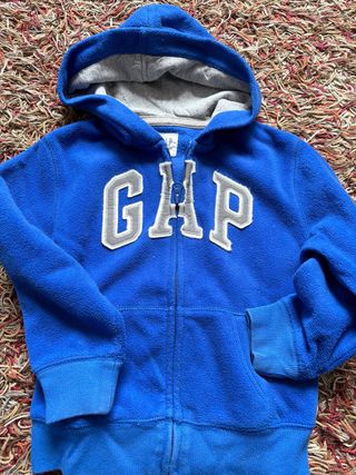 Lote 2 Sudaderas Gap Niño Talla 4/5