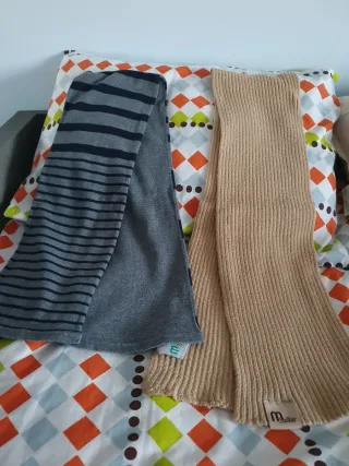 2 sciarpe per bambini beige e blu Mayoral
