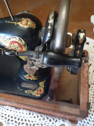 Máquina de coser Singer manual antigua año 1900