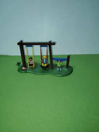 Columpio Playmobil con figuras