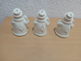 Figuras de cerámica de muñecos de nieve