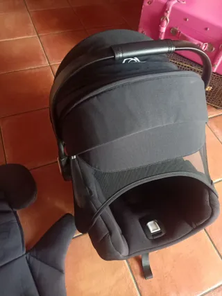 Bugaboo Turtle by Nuna