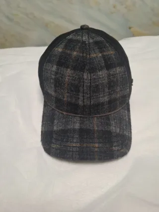Gorra de invierno a cuadros