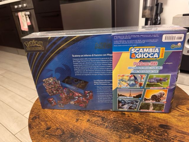 Collezione Ultra Premium Mega Charizard Pokémon