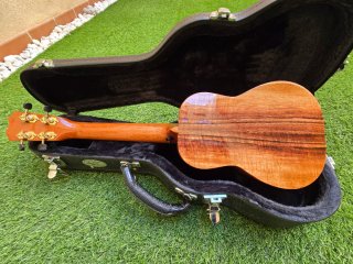 Ukelele Kanilea ISC C Premium Koa + LR Baggs