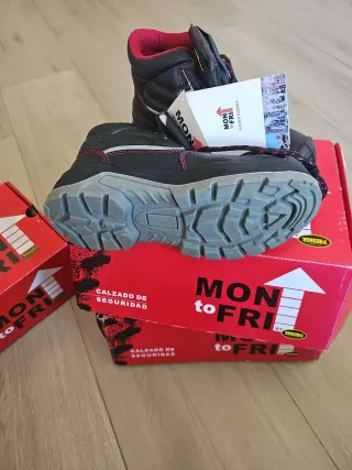 Bota de seguridad Tredsafe negra y roja