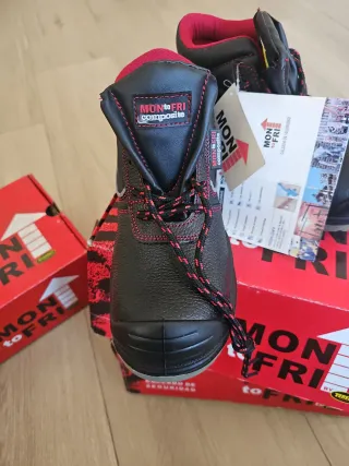 Bota de seguridad Tredsafe negra y roja