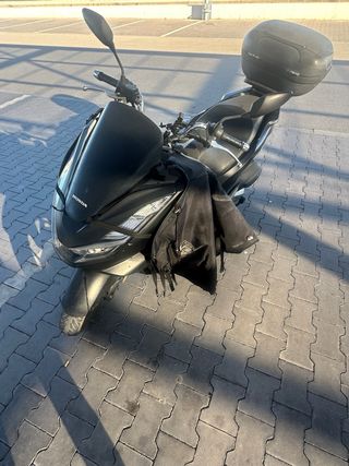 Honda PCX 125 – Año 2023 – 40.000 km – Manta Tucan