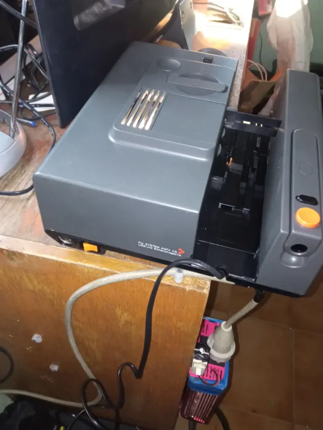 Protector de diapositivas Eumig