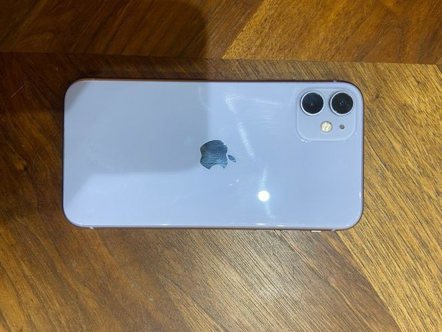 iPhone 11 Viola