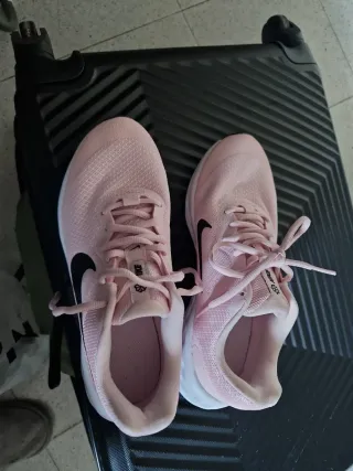 Zapatillas Nike Rosa y Negras