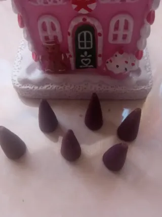Quemador incienso casita navideña rosa