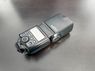 2x Canon Speedlite 580EX + Transmitter ST-E2