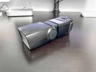 2x Canon Speedlite 580EX + Transmitter ST-E2