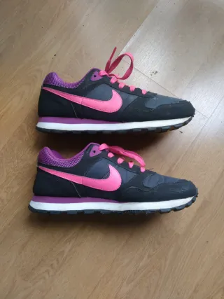 Zapatillas Nike 2 Runner Talla 35