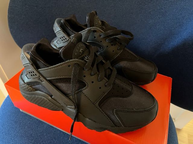 Nike Air Huarache Mujer Negras Nuevas