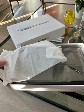 Caja original MacBook Air 11 pulgadas.