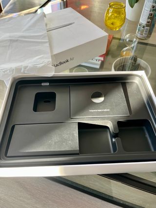 Caja original MacBook Air 11 pulgadas.