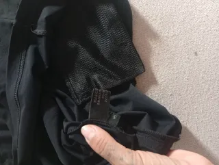 Top Prada Negro con Cremallera