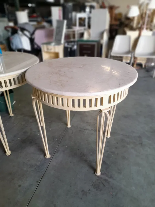 Mesa redonda mármol y metal beige