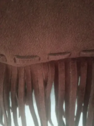 Bolso de ante con flecos