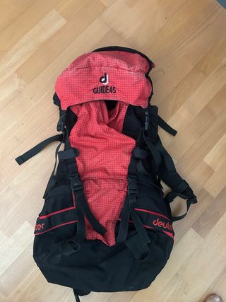Mochila Deuter Guide 45