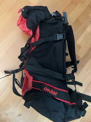Mochila Deuter Guide 45