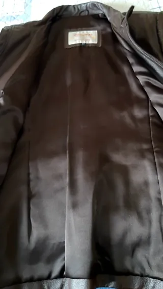 Chaqueta de cuero marrón talla 46