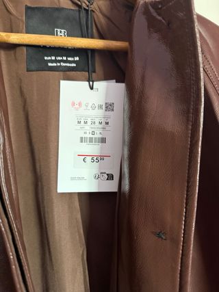 Gabardina vinilo Pull&Bear marrón
