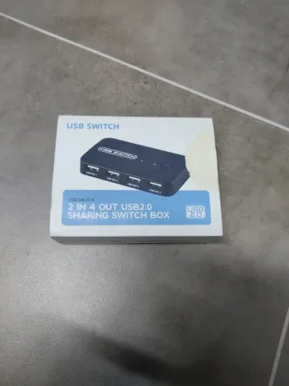 Switch USB 2 Entradas 4 Salidas