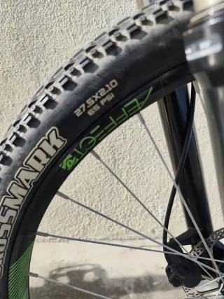 Bicicleta GT Avalanche 27,5