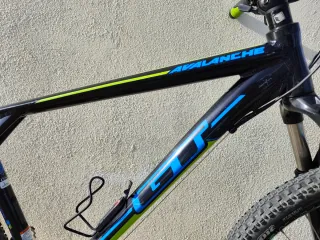 Bicicleta GT Avalanche 27,5