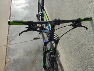 Bicicleta GT Avalanche 27,5