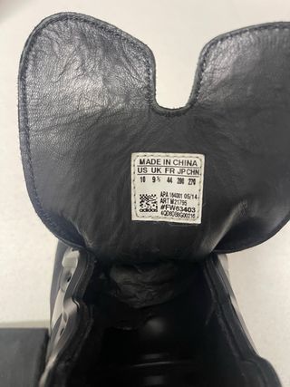 Zapatillas Y-3 Negras y Blancas