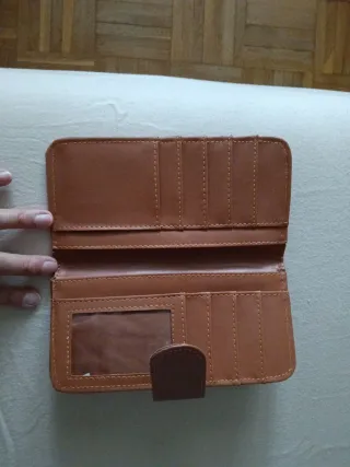 Bolso de piel patchwork marrón y cartera.