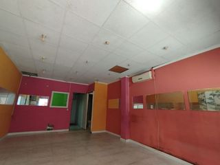 Local comercial en venta en Sant Ildefons en Cornellà de Llobregat