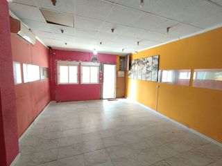 Local comercial en venta en Sant Ildefons en Cornellà de Llobregat