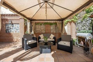 Chalet en venta en Pajaritos - Plaza de Toros en Granada