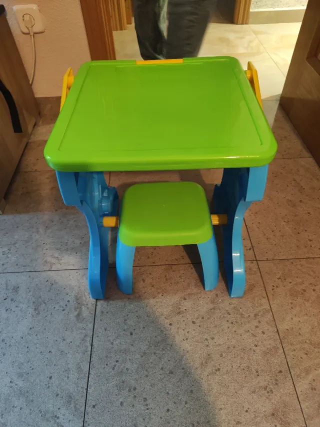 Escritorio/Pizarra Infantil Verde y Azul