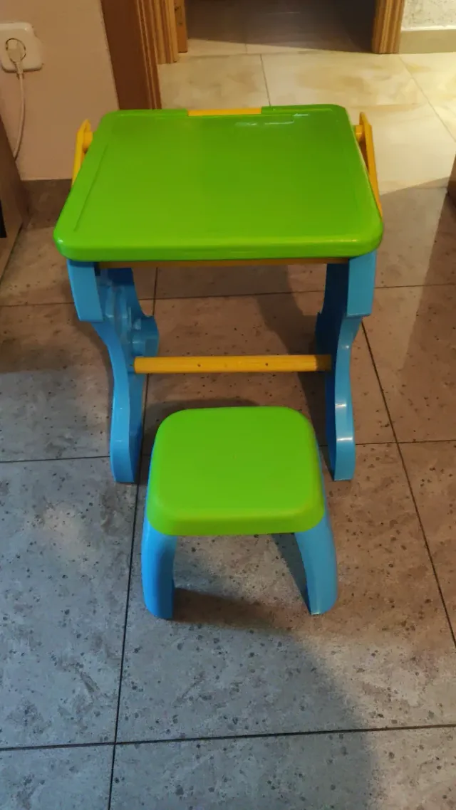 Escritorio/Pizarra Infantil Verde y Azul