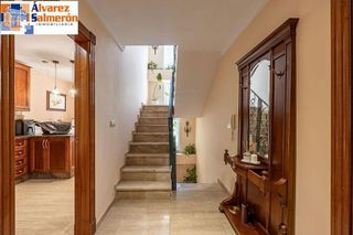 Chalet en venta en Pajaritos - Plaza de Toros en Granada