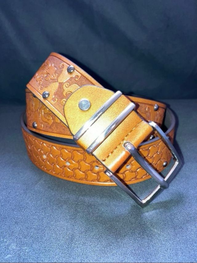 Cinturón de hebilla con estampado marrón