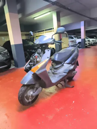 Despiece Honda Lead 100 SE VENDE LA MOTO ENTERA