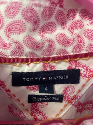 Jersey  fucsia y camisa Tommy Hilfiger