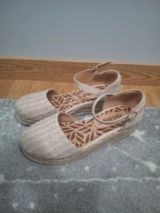 Sandalias Mustang Beige Talla 35