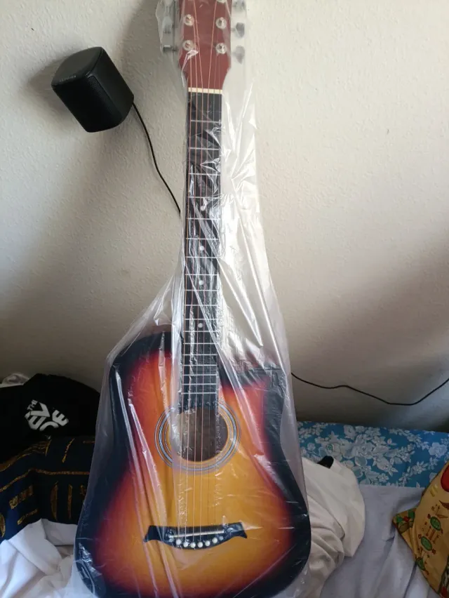 Guitarra Acústica 38 Sunburst